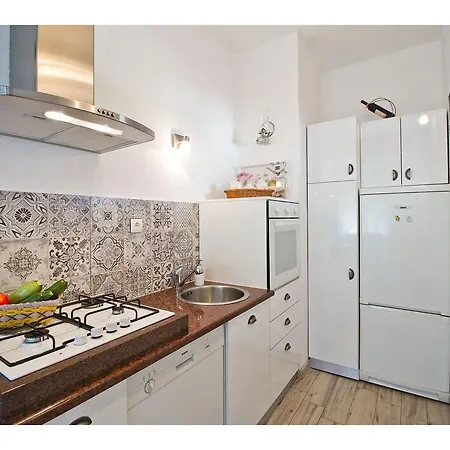 فيلة Romansa Near Split- Heated Pool Peace, Bbq Krusvar