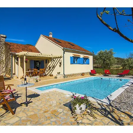 Romansa Near Split- Heated Pool Peace, Bbq Villa