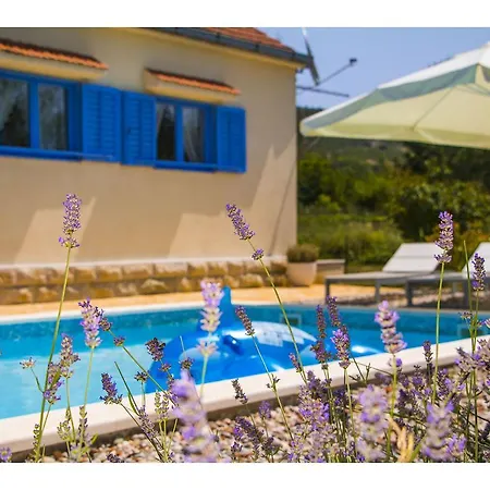 Romansa Near Split- Heated Pool Peace, Bbq *