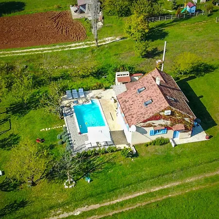 Romansa Near Split- Heated Pool Peace, Bbq * Krusvar