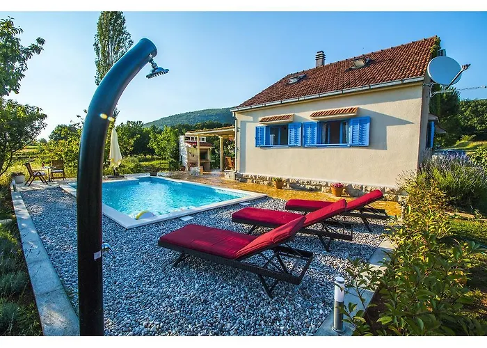 Villa Romansa Near Split- Heated Pool Peace, Bbq