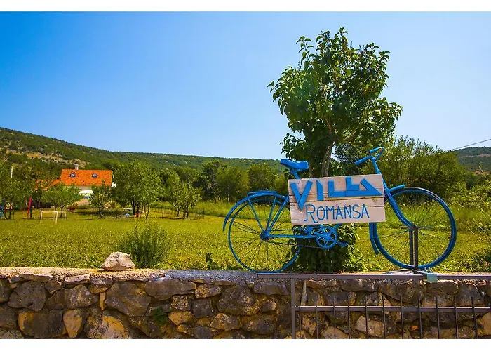 Villa Romansa Near Split- Heated Pool Peace, Bbq