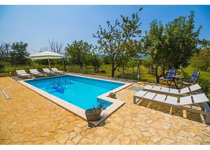 Villa Romansa Near Split- Heated Pool Peace, Bbq *