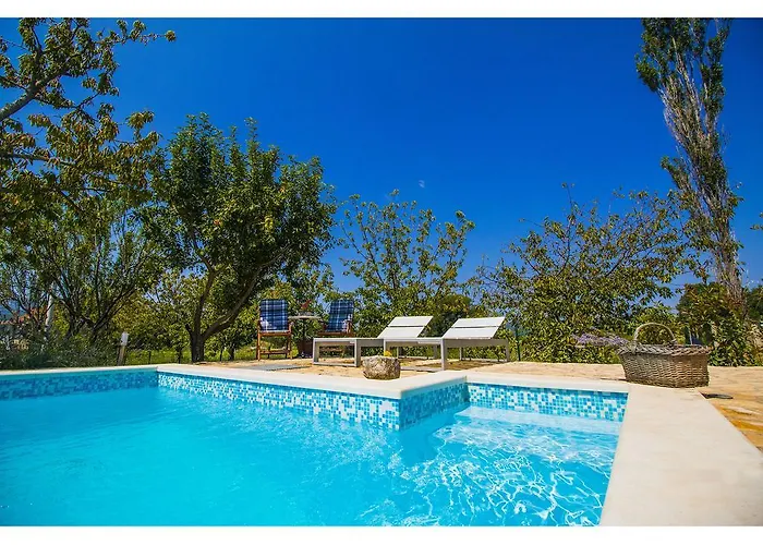 Villa Romansa Near Split- Heated Pool Peace, Bbq Krusvar