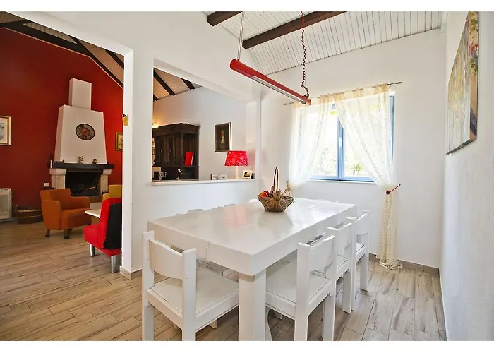 Romansa Near Split- Heated Pool Peace, Bbq Villa *